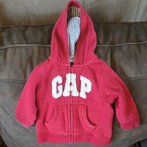 GAP Kids Red & White Zipup Jacket Size 6-12 Months